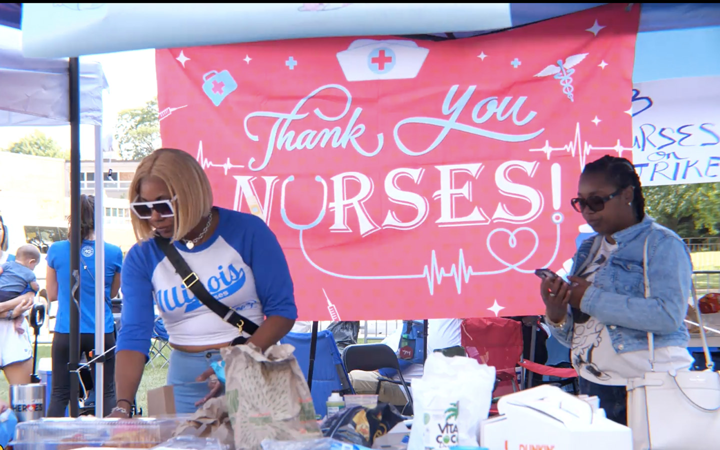 Nurses on strike at the University of Illinois Hospital on Aug. 21, 2024. Screenshot/TRNN